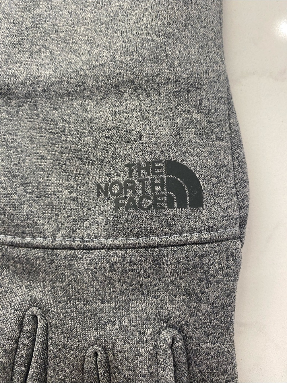 THE NORTH FACE ETIP RECYCLED GLOVE TNF MEDIUM GREY HEATHER UNISEX SIZE S - EUC ✨ - Picture 3 of 7